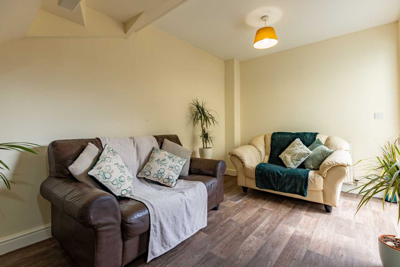 3 Kings Mews